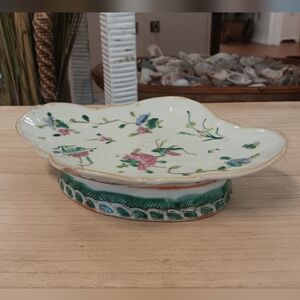 Vintage Famille Rose Dish